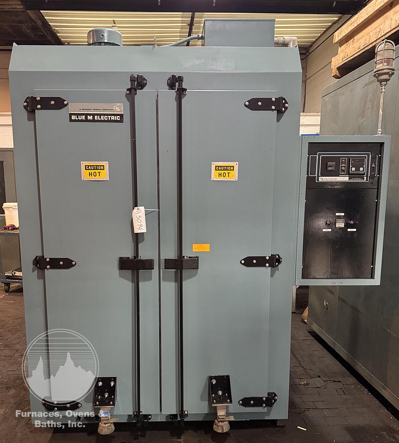 Used 48"W x 72"H x 48"L, Blue M DC-966 Batch/Truck Oven, 600°F