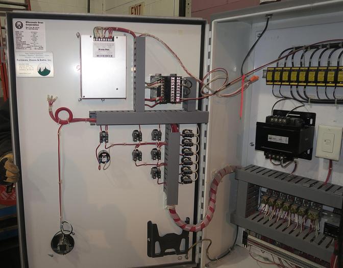 Used 72"W x 72"H x 84"L, Wisconsin, 500°F, Gas Fired