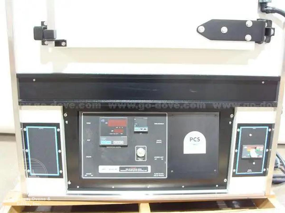 Used 20"W x 20"H x 18"L Blue M DCW-206-F-ST350 Cabinet Oven, 662°F, Electric