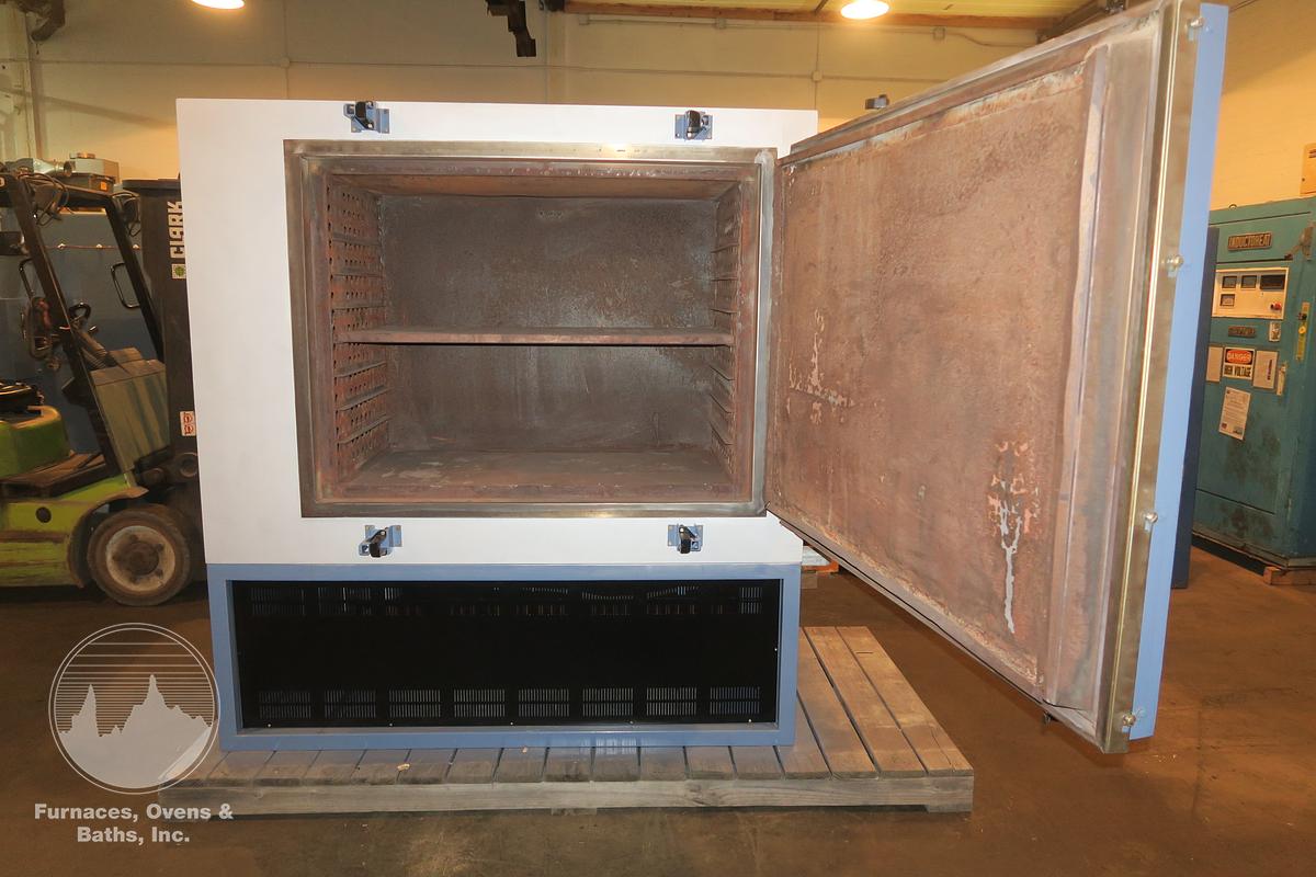 Used 48"W x 36"H x 24"L Blue M CW-9980G Cabinet Oven, 1300°F, Electric