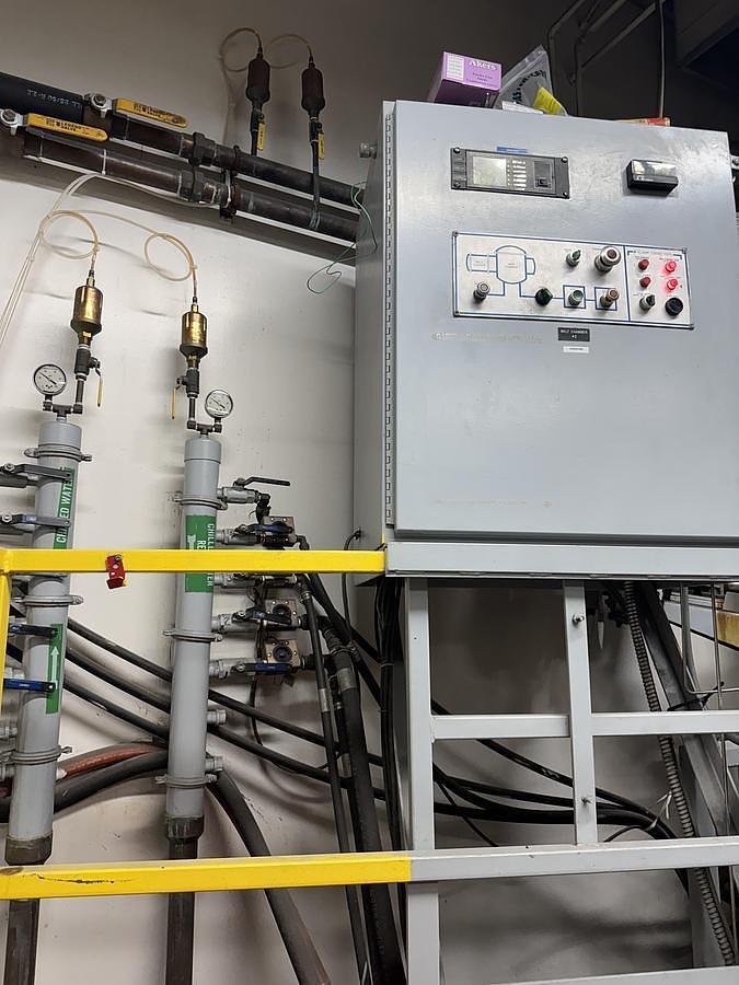 Used Pillar/GNB Vacuum VIM Pillar/GNB Vacuum Induction Melting 300 Pound Capacity