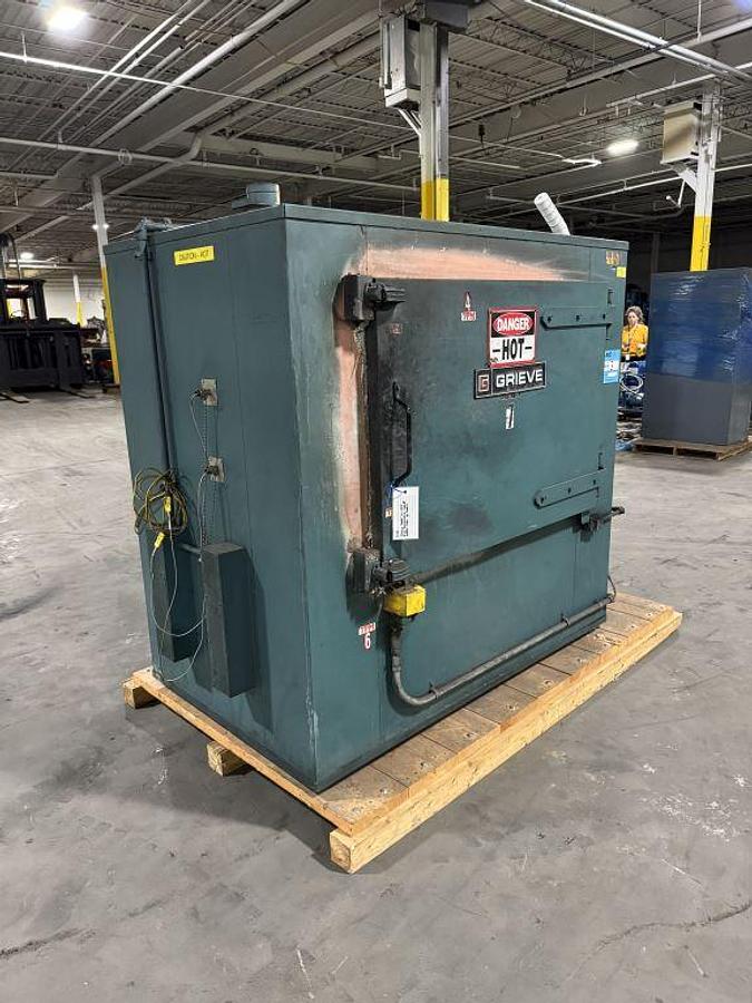 Used 38"W x 26"H x 20"L Grieve HX-1250 Cabinet Oven, 1250°F, Electric