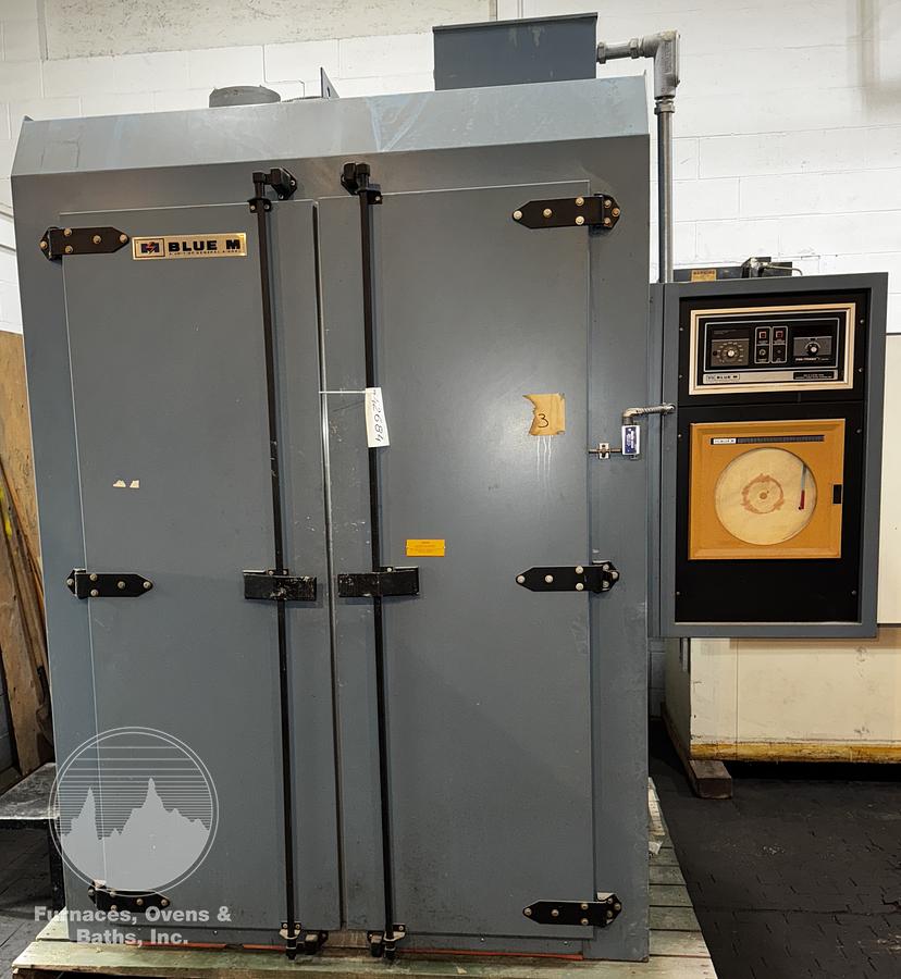 Used 48"W x 72"H x 48"L, Blue M DC-966 Cabinet Oven, 600°F, Stainless Interior