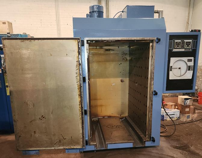 Used 36"W x 60"H x 48"L Blue M Truck Oven Model DC606RIG, 600°F, Electric