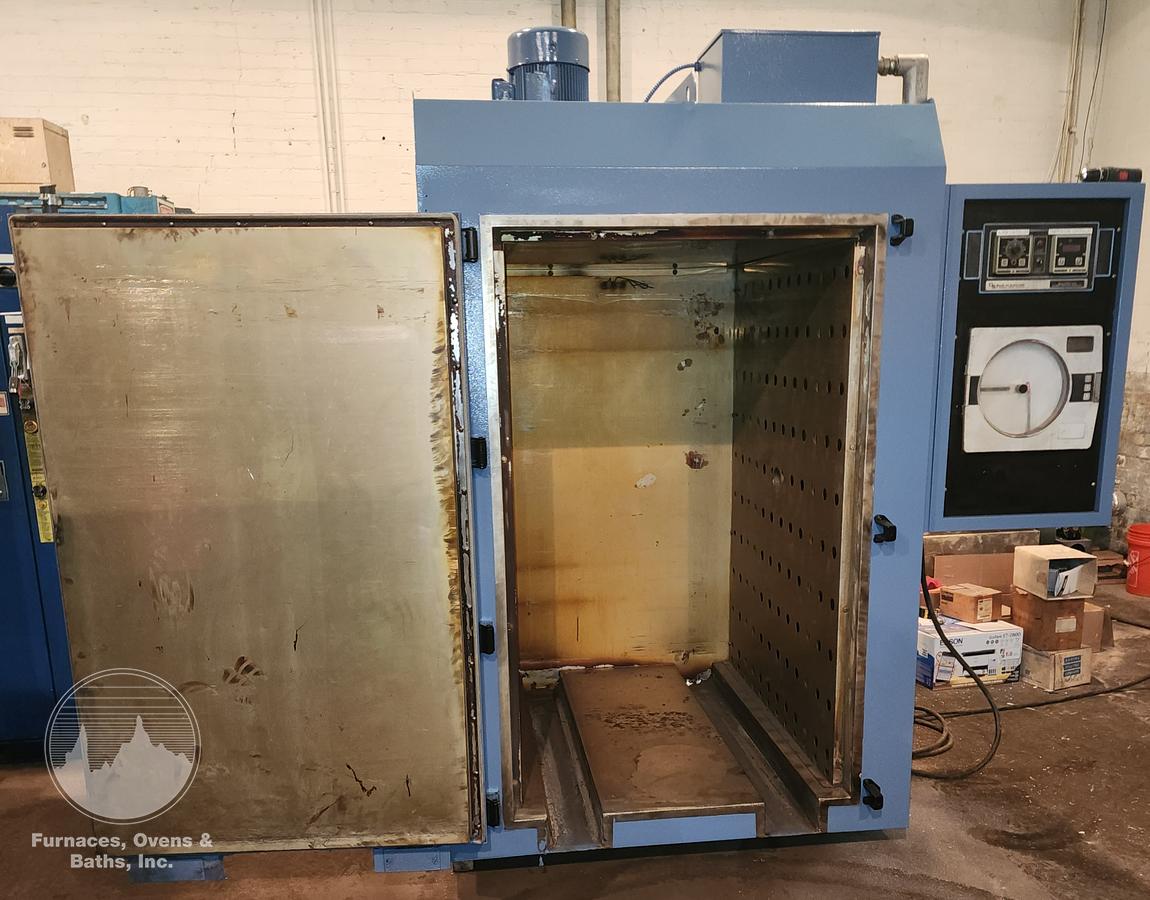 Used 36"W x 60"H x 48"L Blue M Truck Oven Model DC606RIG, 600°F, Electric