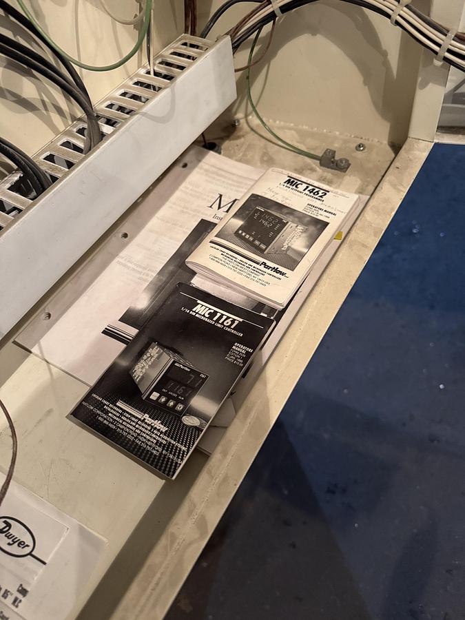 Used 60"W x 54"H x 36"L E.J. Callhan Cabinet Oven, 400°F, Electric, Stainless Steel Interior, Vacuum Composite Oven