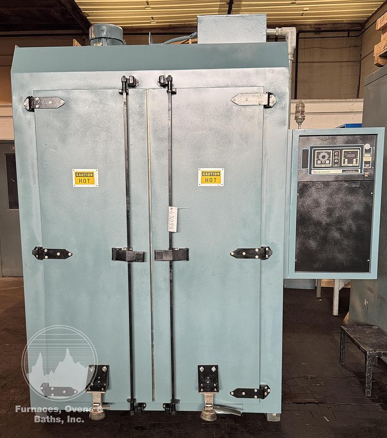 Used 48"W x 72"H x 48"L, Blue M 966 Batch/Truck Oven, 600°F, Stainless Interior