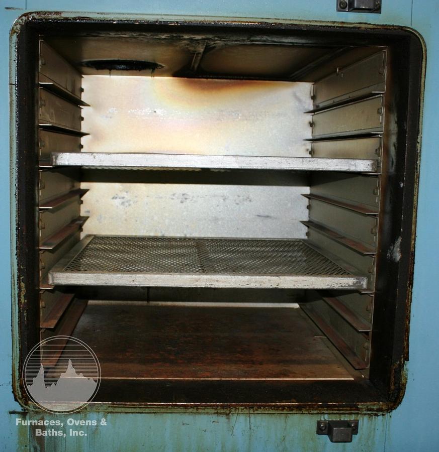 Used 25"W x 25"H x 25"L Despatch VRC1-90-1E Cabinet Oven, 500°F, Electric