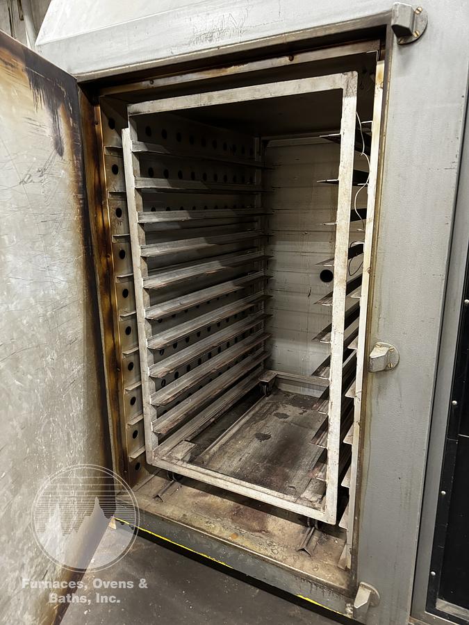 Used 36"W x 60"H x 48"L Blue M Truck Oven EM-606GXX, 600°F, Electric