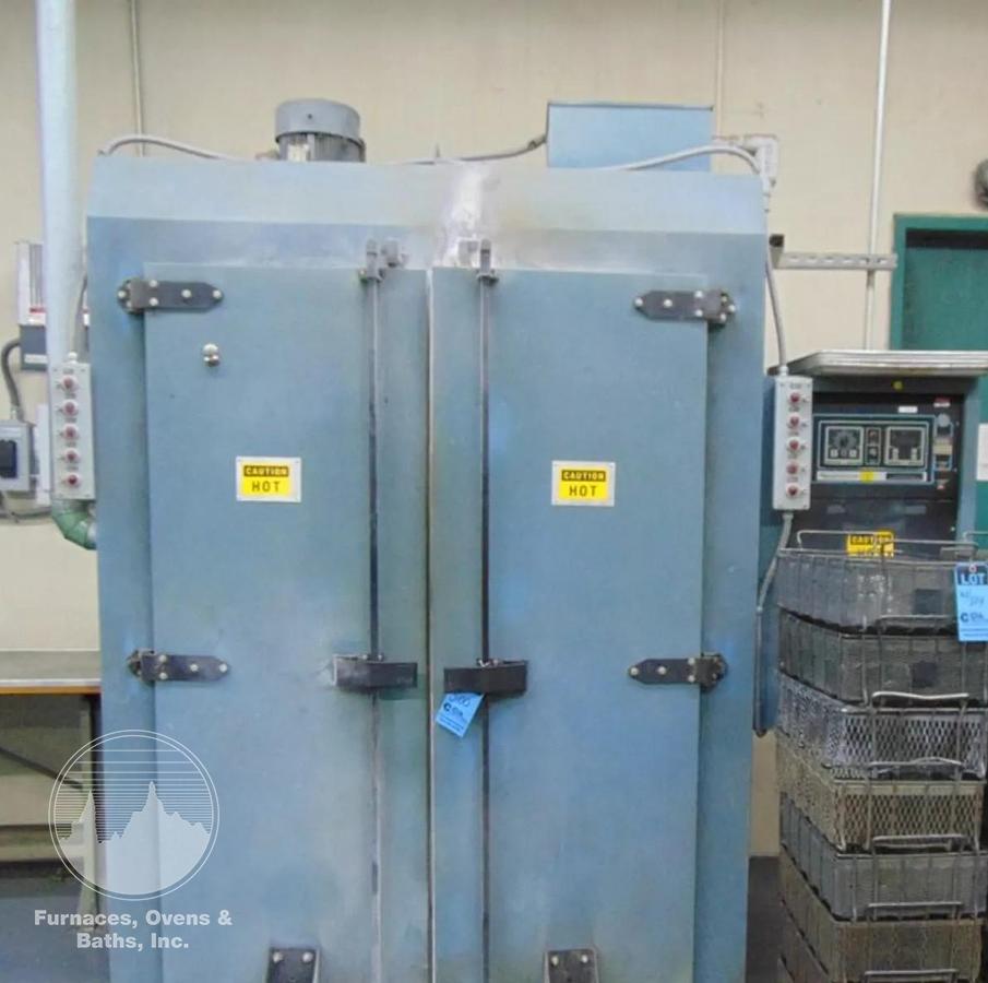 Used 48"W x 72"H x 48"L, Blue M 966 Batch/Truck Oven, 600°F, Stainless Interior