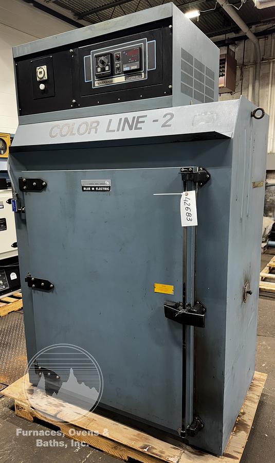 Used 36"W x 48"H x 24"L, Blue M DC-246G-ST350 Cabinet Oven, 600°F, Stainless Interior