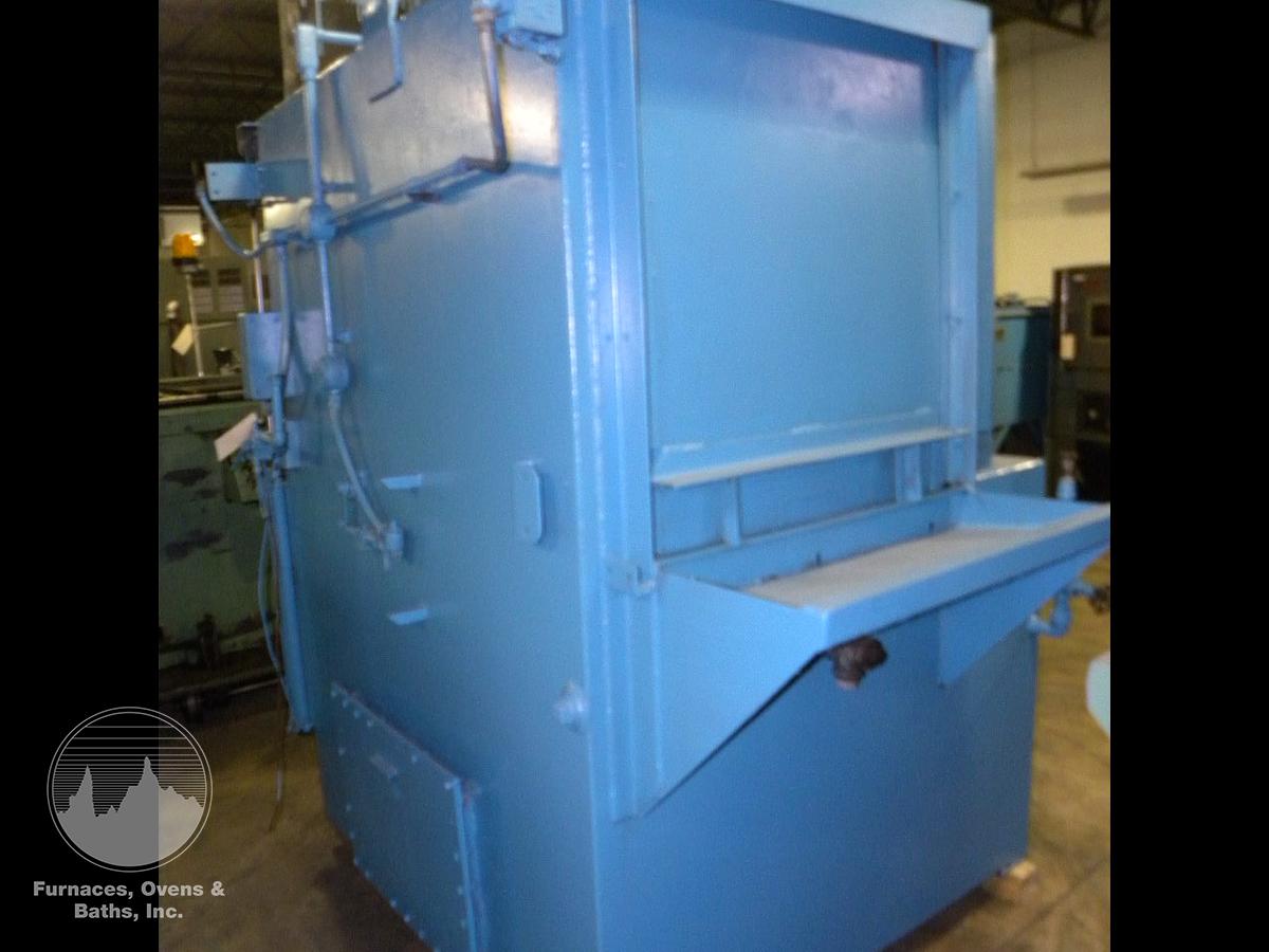Used 30"W x 20"H x 48"L Surface Combustion Spray Washer