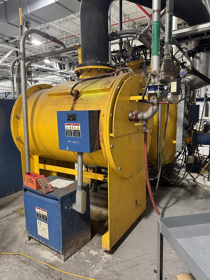 Used Solar Atmospheres HFL-5748-2EQ Vacuum Furnace, 2850-F, 2 Bar, Diffusion Pump, NEW HOT ZONE