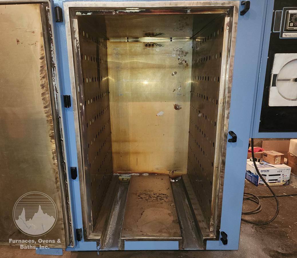 Used 36"W x 60"H x 48"L Blue M Truck Oven Model DC606RIG, 600°F, Electric