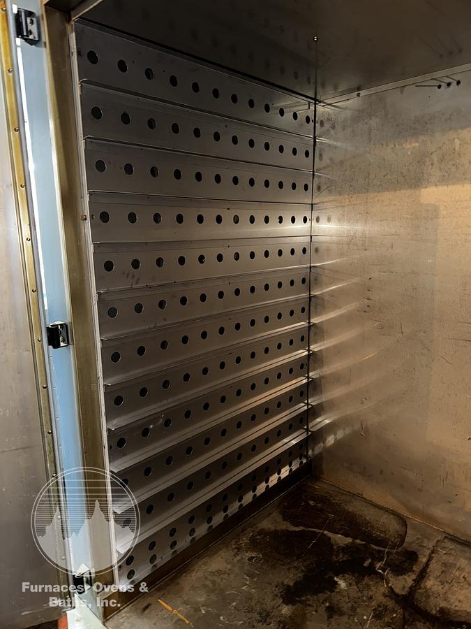 Used 48"W x 72"H x 48"L, Blue M DC-966 Cabinet Oven, 600°F, Stainless Interior