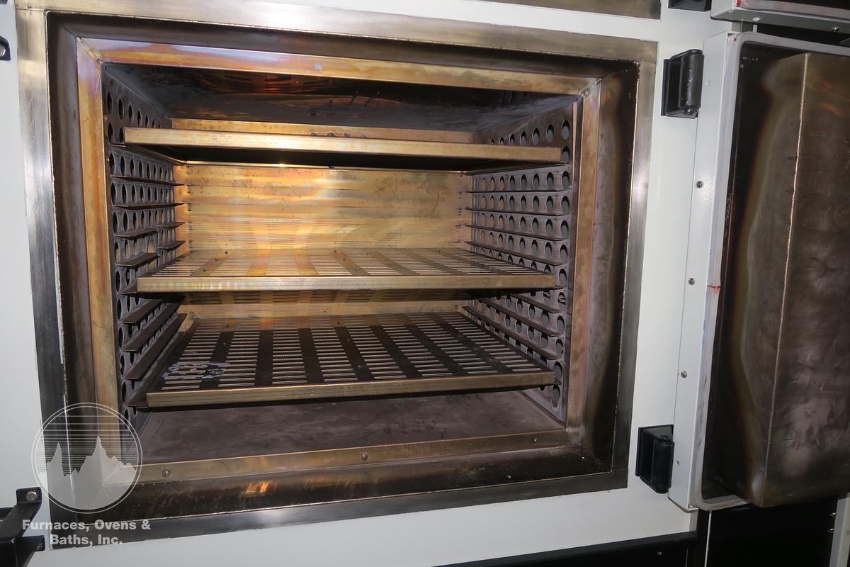 Used 25"W x 20"H x 20"L Blue M Dual Chamber, 662°F, Electric