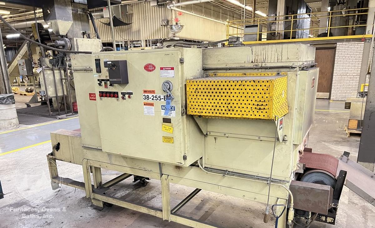 Used 19"W x 18" High x 120" Long, New England Oven Belt Conveyor Oven, Electric, 850-F