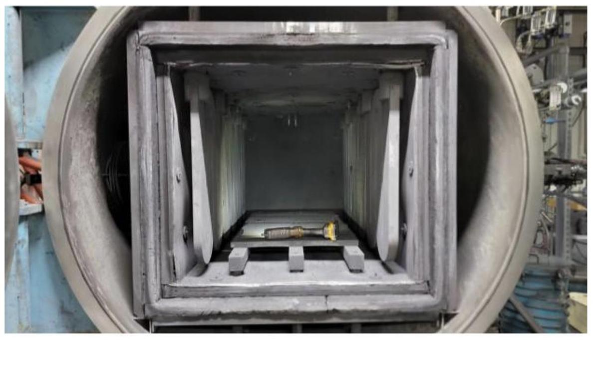 Used Centorr Vacuum Industries, 24"W x 24"H x 48"L, 2530°C/4586°F