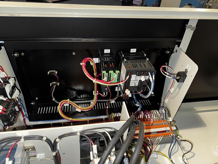 Used 48"W x 48"H x 24"L, Blue M DCW-326 Cabinet Oven, Stainless Steel Interior, 600°F