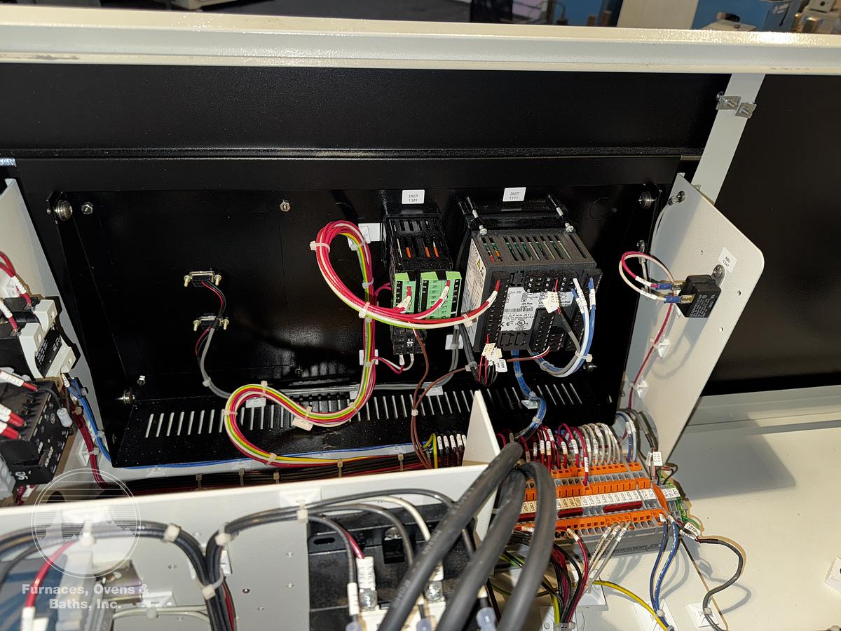 Used 48"W x 48"H x 24"L, Blue M DCW-326 Cabinet Oven, Stainless Steel Interior, 600°F