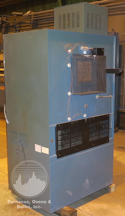 Used 25"W x 20"H x 20"L Blue M DC-256A-EHP Class A Cabinet Oven, 600°F, Electric