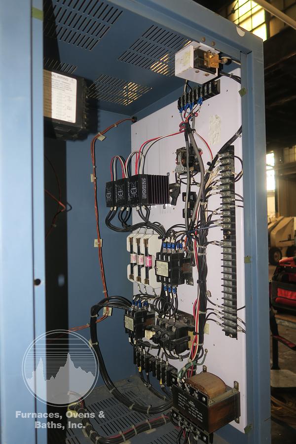 Used 48"W x 36"H x 24"L Blue M CW-9980G Cabinet Oven, 1300°F, Electric