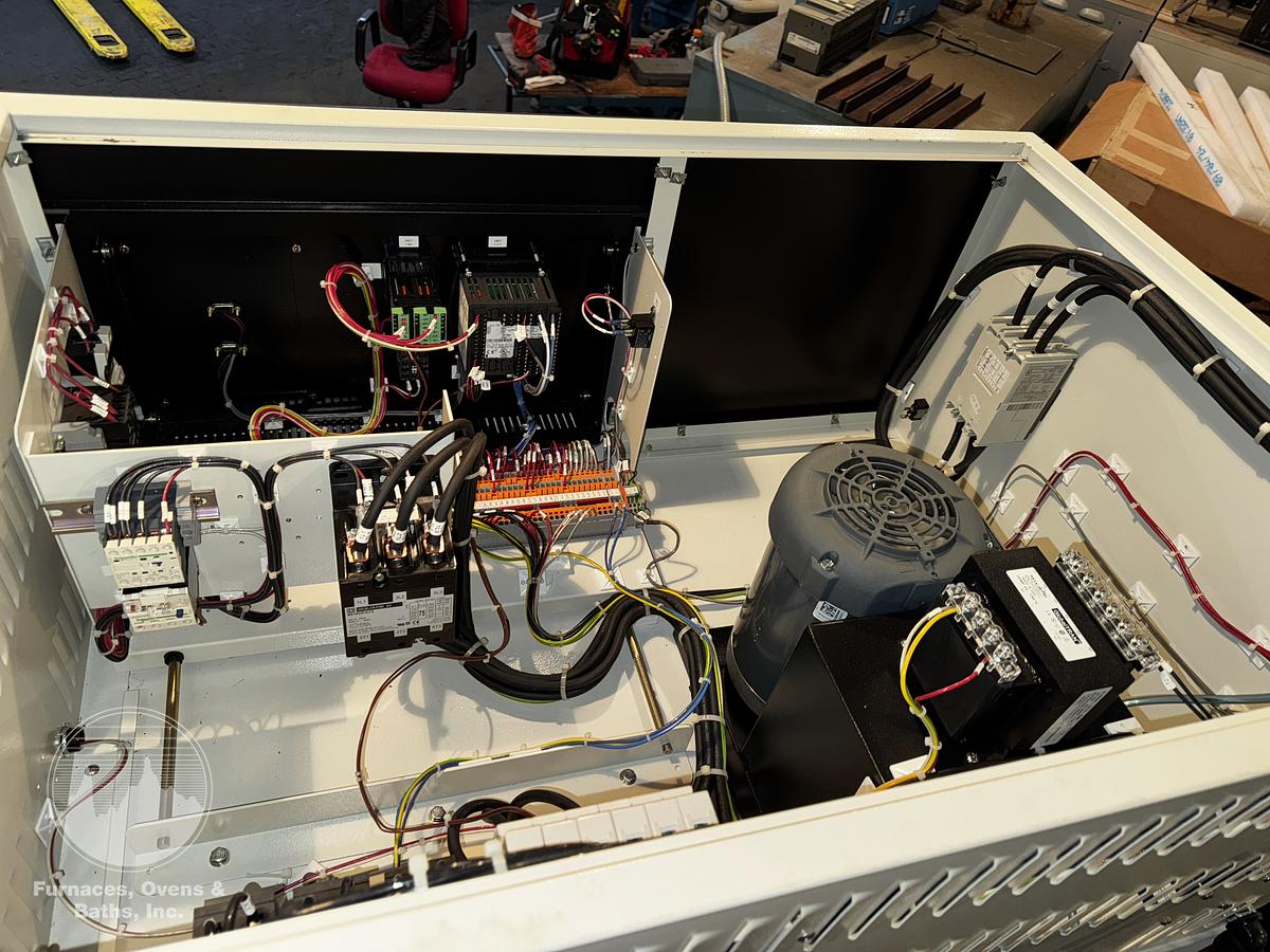 Used 48"W x 48"H x 24"L, Blue M DCW-326 Cabinet Oven, Stainless Steel Interior, 600°F