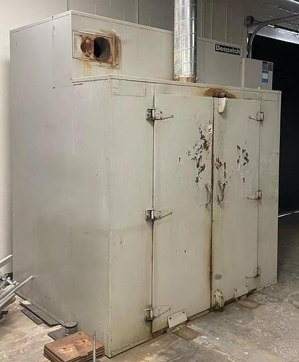 Used 48"W x 72"H x 52"L, Despatch Industries PWE3-10-1E, 850-F, Electric