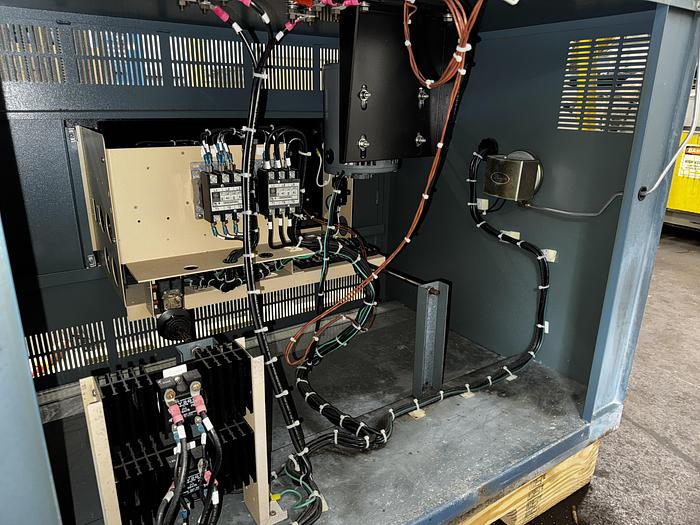 Used 20"W x 20"H x 18"L Blue M CW-6680 Cabinet Oven, 1300°F, Electric