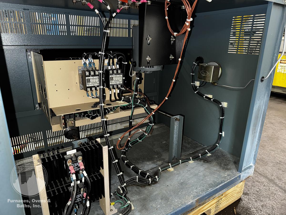 Used 20"W x 20"H x 18"L Blue M CW-6680 Cabinet Oven, 1300°F, Electric