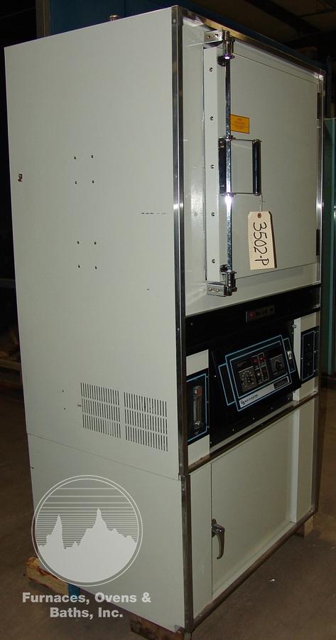 Used 16.5''W x 19.7"H x 18"L Blue M 206 Inert Gas Clean Room Cabinet Oven, 500°F, 208V Single Phase