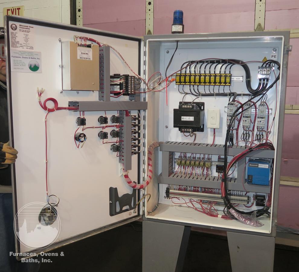 Used 72"W x 72"H x 84"L, Wisconsin, 500°F, Gas Fired