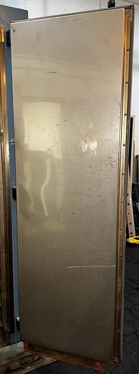 Used 48"W x 72"H x 48"L, Blue M DC-966 Cabinet Oven, 600°F, Stainless Interior