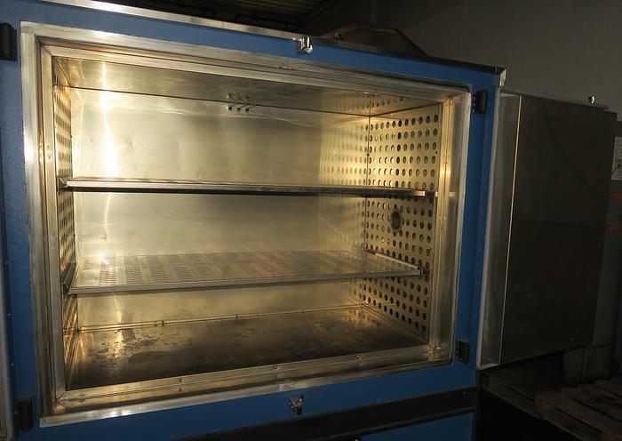 Used 48"W x 36"H x 24"L Blue M DC-1406 Cabinet Oven, 662°F, Electric