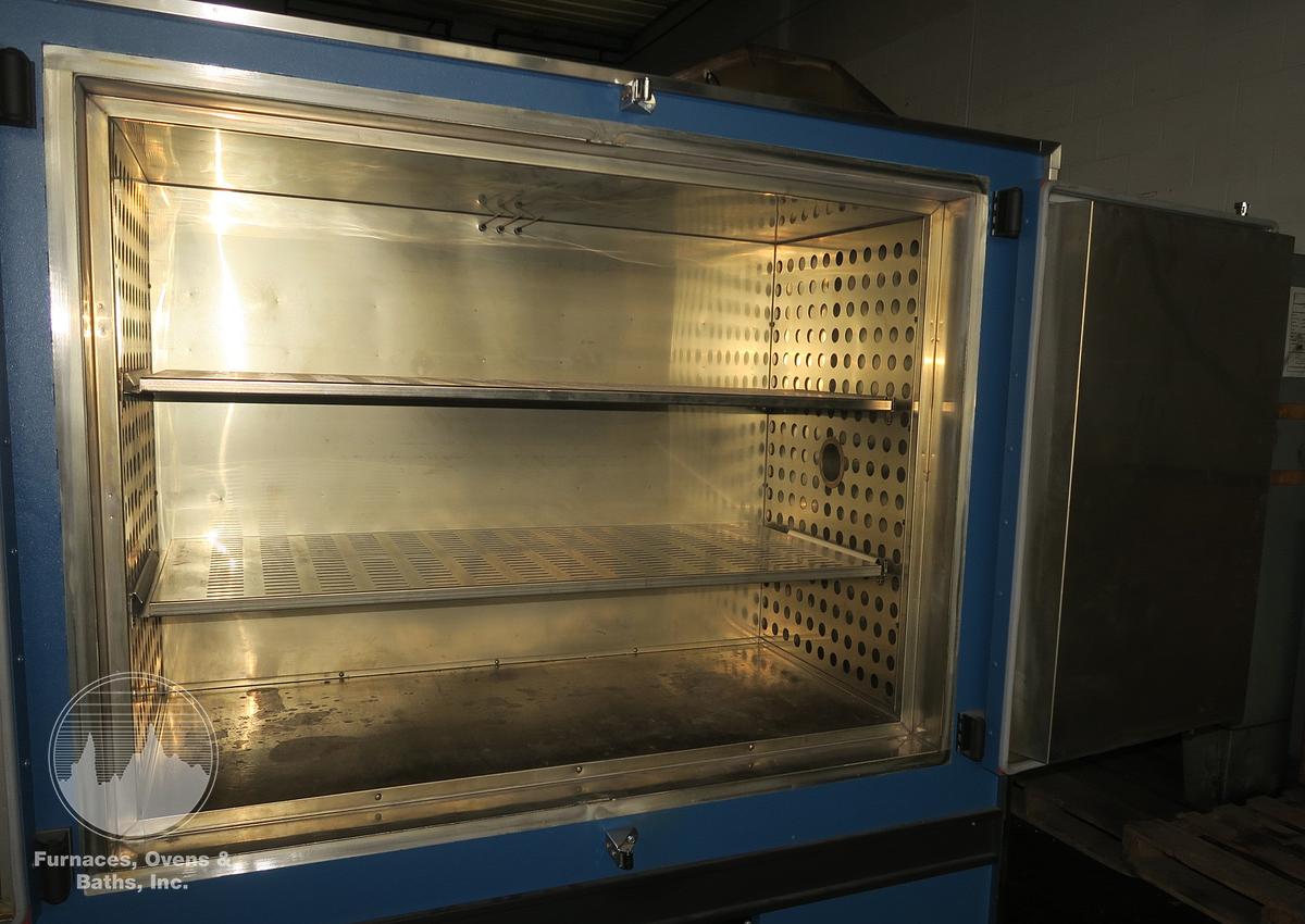 Used 48"W x 36"H x 24"L Blue M DC-1406 Cabinet Oven, 662°F, Electric