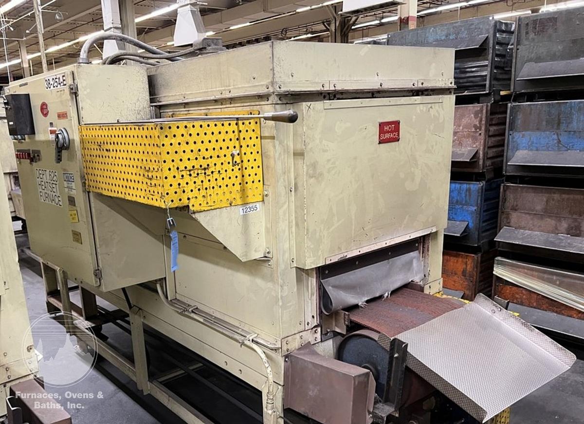 Used 19"W x 18" High x 120" Long, New England Oven Belt Conveyor Oven, Electric, 850-F