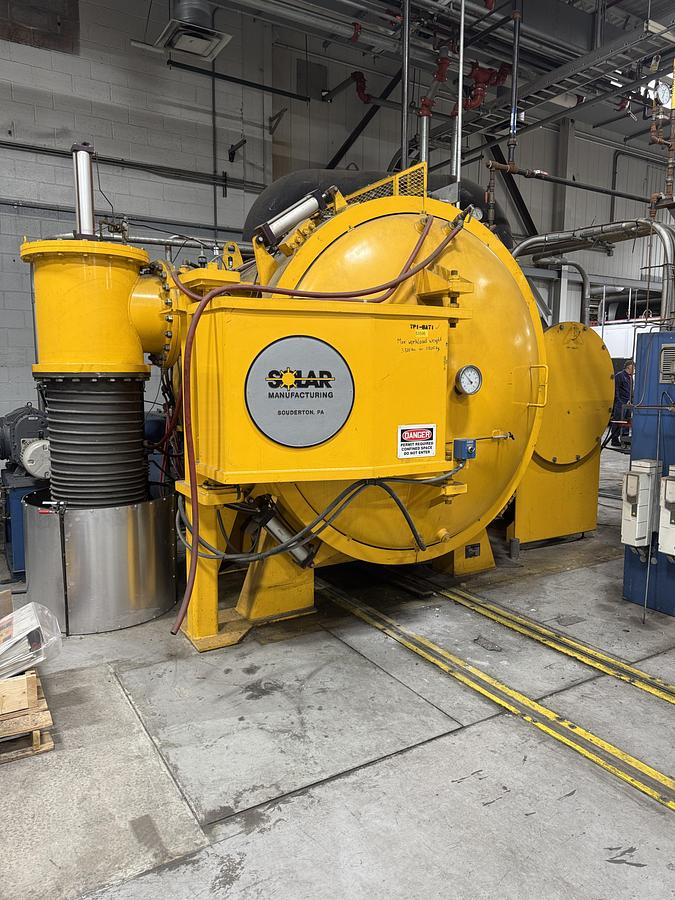 Used Solar Atmospheres HFL-5748-2EQ Vacuum Furnace, 2850-F, 2 Bar, Diffusion Pump, NEW HOT ZONE