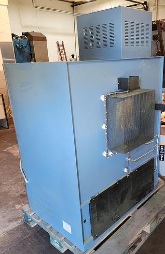 Used 25"W x 20"H x 20"L Blue M DC-256A-FHP-1 Class A Cabinet Oven, 600°F, Electric