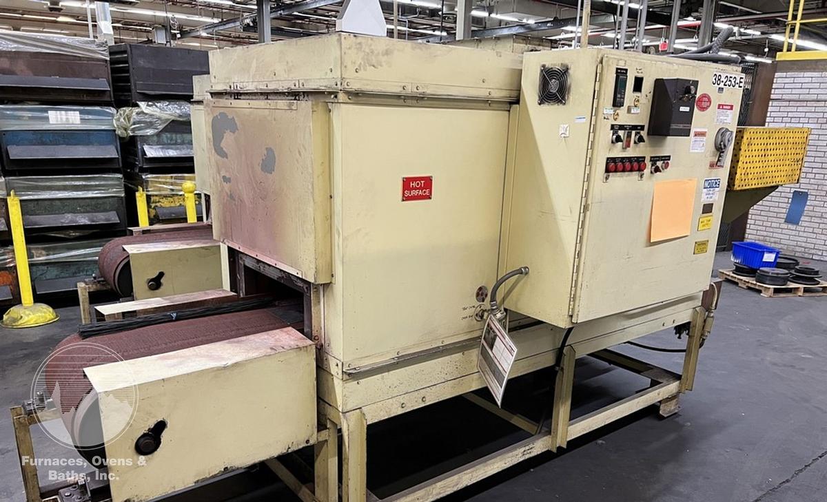 Used 19"W x 18" High x 120" Long, New England Oven Belt Conveyor Oven, Electric, 850-F