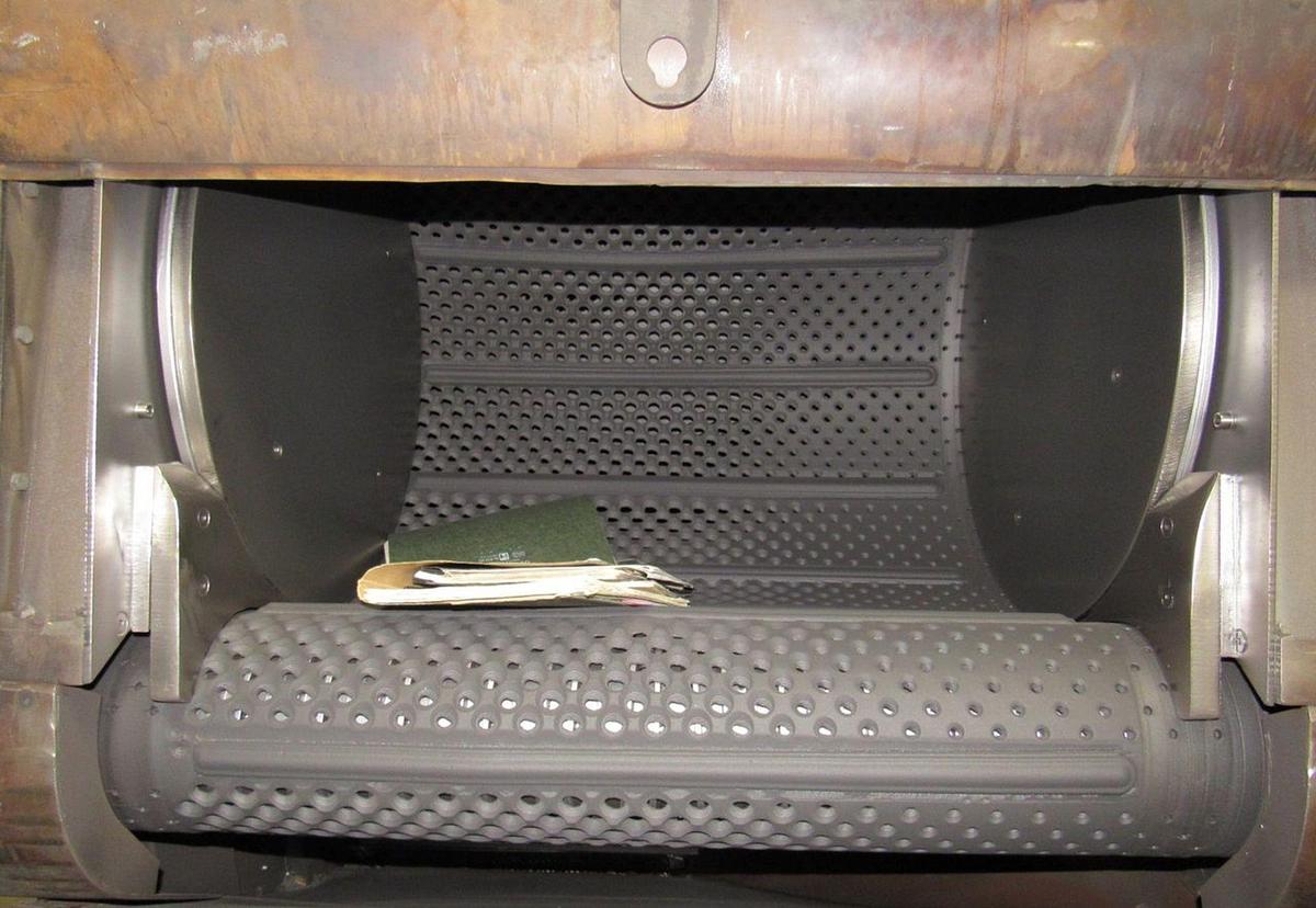 Used WHEELABRATOR WTB3 27" x 36" TUMBLAST CAPACITY 3 CU FT WITH LOADER