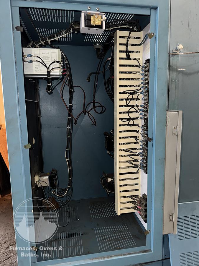 Used 48"W x 72"H x 48"L, Blue M DC-966 Batch/Truck Oven, 600°F
