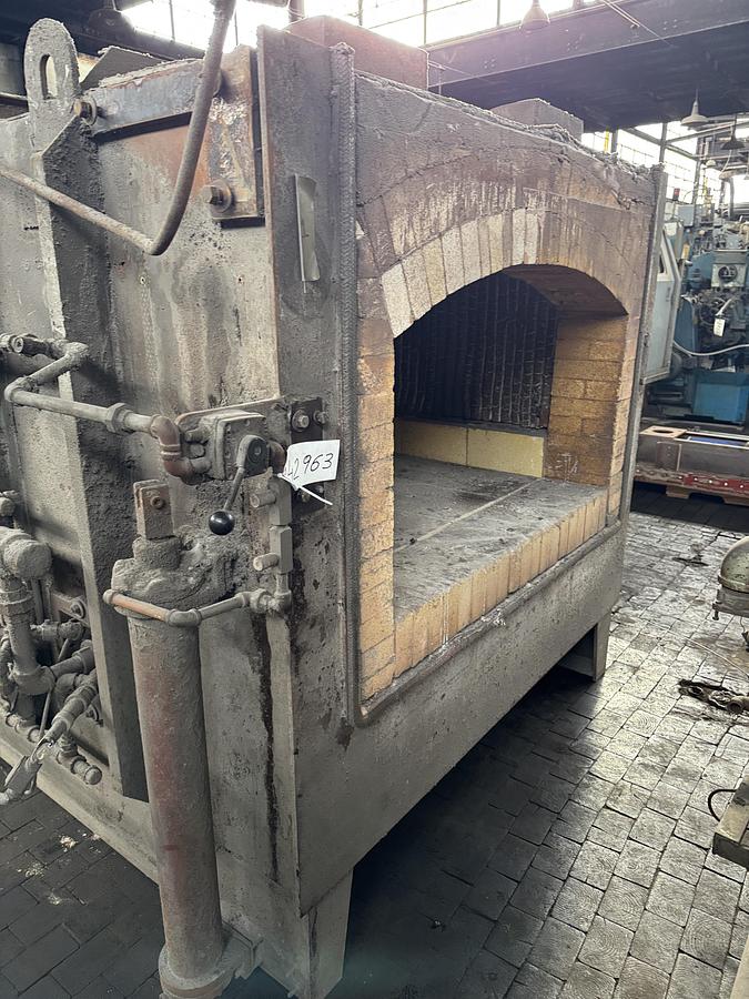 Used 48"W x 24"H x 48"L, Surface Combustion, Direct Fired Box Furnace, Gas Fired, 2000-F, Fiber Lined