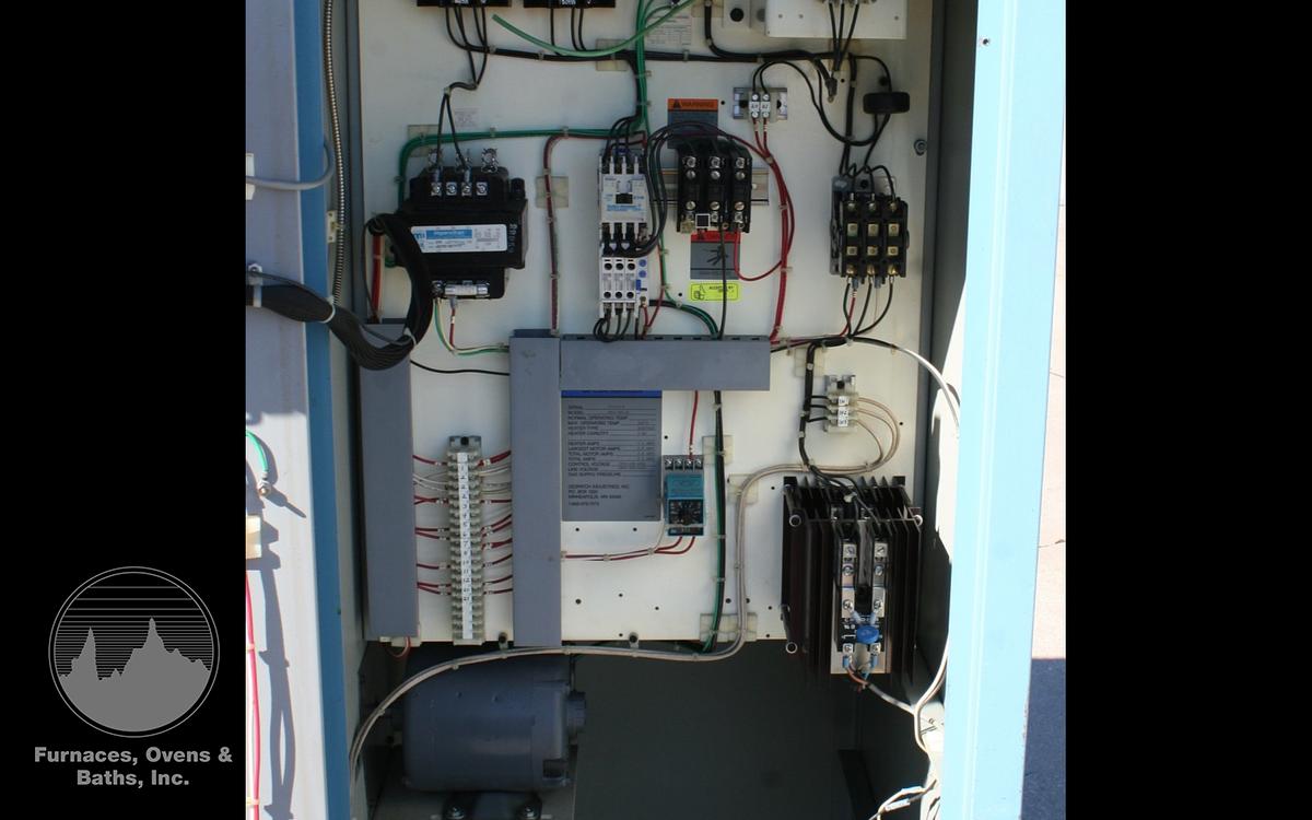 Used 25"W x 25"H x 25"L Despatch VRC1-90-1E Cabinet Oven, 500°F, Electric