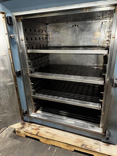 Used 36"W x 48"H x 24"L, Blue M DC-246G-ST350 Cabinet Oven, 600°F, Stainless Interior