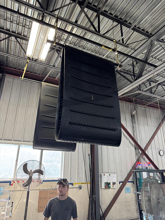 Used WHEELABRATOR 27" x 36" TUMBLAST w/Skip Hoist Loader