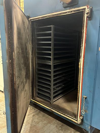 Used 48"W x 72"H x 48"L, Gruenberg, Electric Walk-In Oven, 450°F, Solvent Rated, Stainless Steel Interior