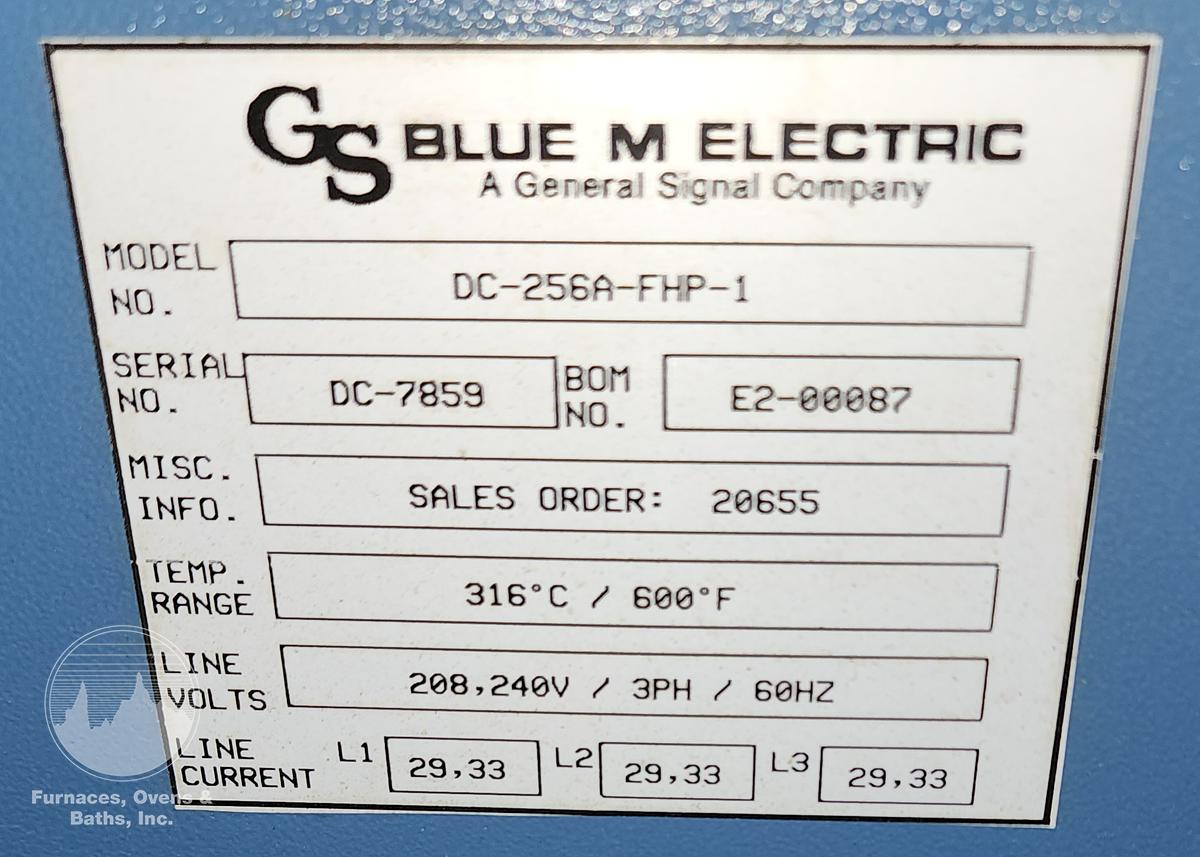 Used 25"W x 20"H x 20"L Blue M DC-256A-FHP-1 Class A Cabinet Oven, 600°F, Electric