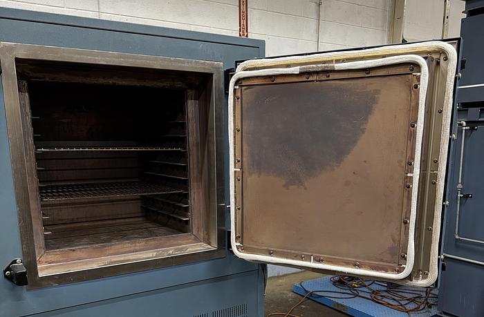 Used 20"W x 20"H x 18"L Blue M CW-6680 Cabinet Oven, 1300°F, Electric