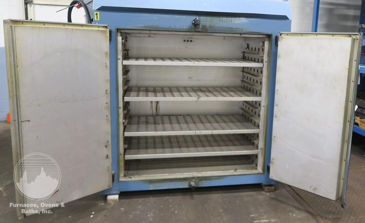 Used 48"W x 48"H x 24"L, Blue M DC-326F Cabinet Oven, 600°F