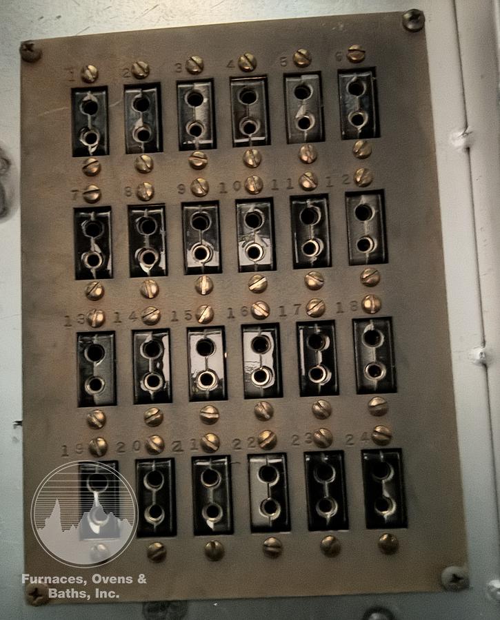 Used 48"W x 36"H x 36"L Wisconsin Cabinet Oven, 650°F, Electric, Vacuum Composite Cure